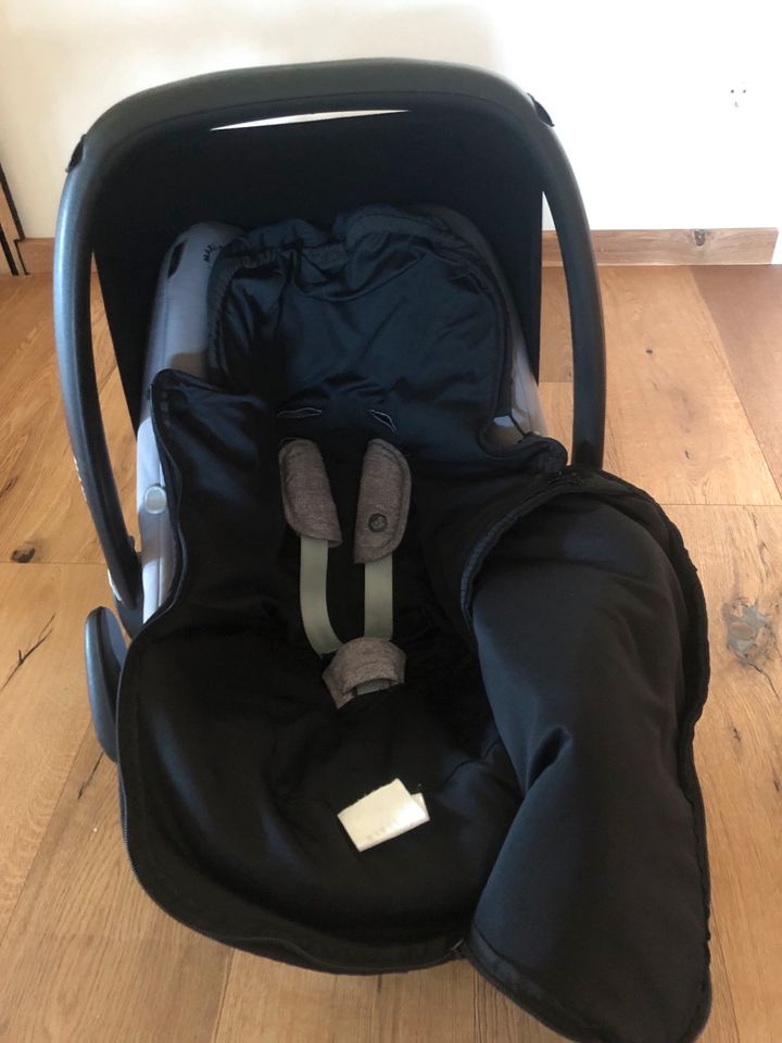 Maxi-Cosi Fußsack für Babyschale in Bad Buchau