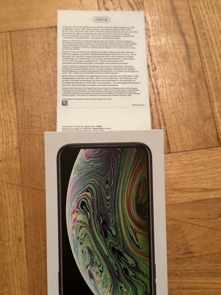 iPhone XS sehr guter Zustand, OVP, 256gB in Kirchberg