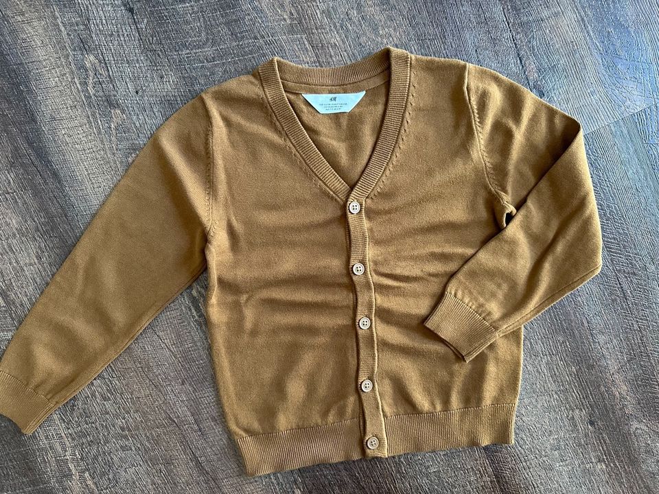 w NEU H&M ⭐️ Strickjacke/Cardigan festlich Gr. 122/128 in Freital