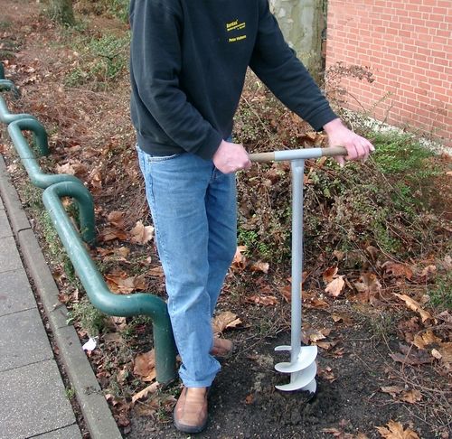 Erdbohrer / Handerdbohrer 9 und 15 cm mieten im Rentas SMÜ in Schwabmünchen