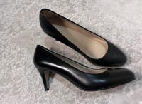 Boss Damen Pumps Gr. 38 echtes Leder Nordrhein-Westfalen - Neuss Vorschau