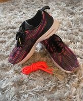Nike Turnschuhe sneaker neu bunt schwarz Blogger 39 Bayern - Kahl am Main Vorschau