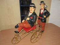 Dick + Doof  " Laurel + Hardy " sitzen auf einem  !! 4 Rad !! Bayern - Künzing Vorschau