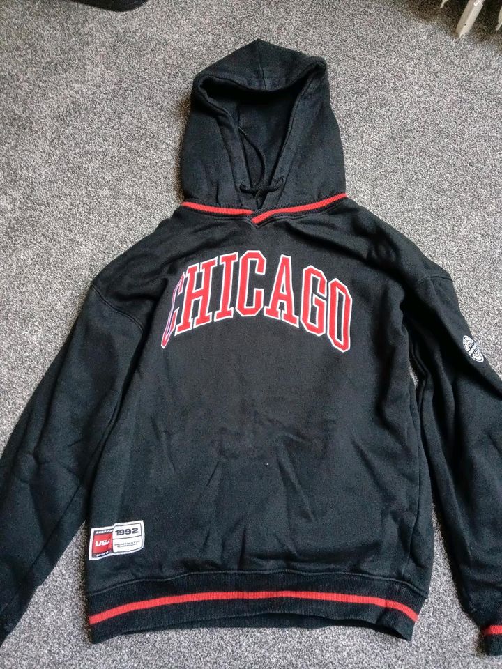 Hoddie schwarz XS in Delmenhorst