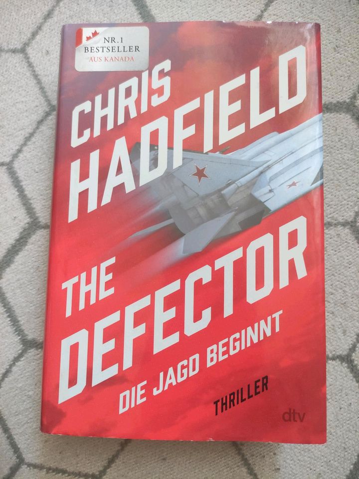 Chris Hadfield " The Defektor.Die Jagt beginnt" in Kalletal