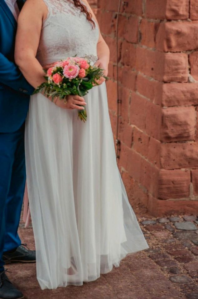 Hochzeitskleid brautkleid standesamtkleid schlicht in Lindenberg (Pfalz)