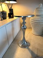 Wunderschöner Beistelltisch Couchtisch Silber elegant kl. Tisch Nordrhein-Westfalen - Wesseling Vorschau