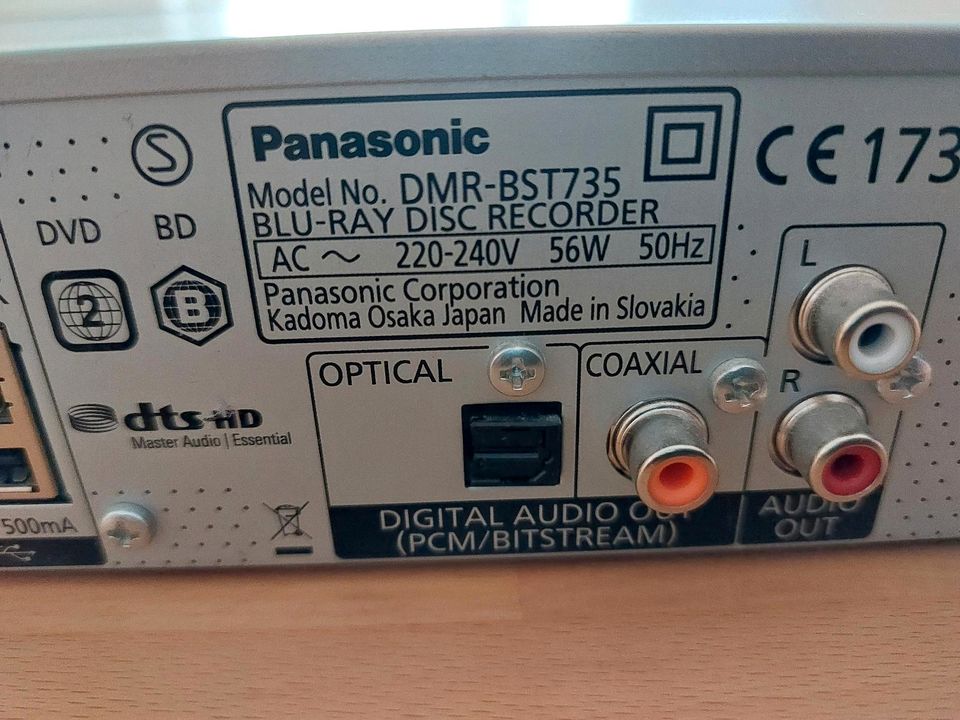 Panasonic DMR BST735 bluy Ray Player in Arnsdorf