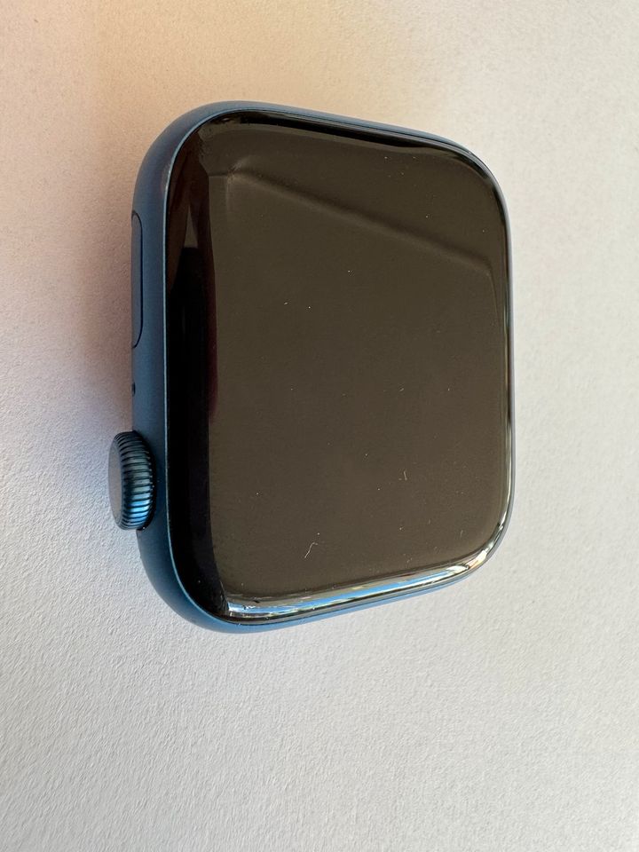 Apple Watch Series 7 45mm Blue Aluminium Case in Haßmersheim