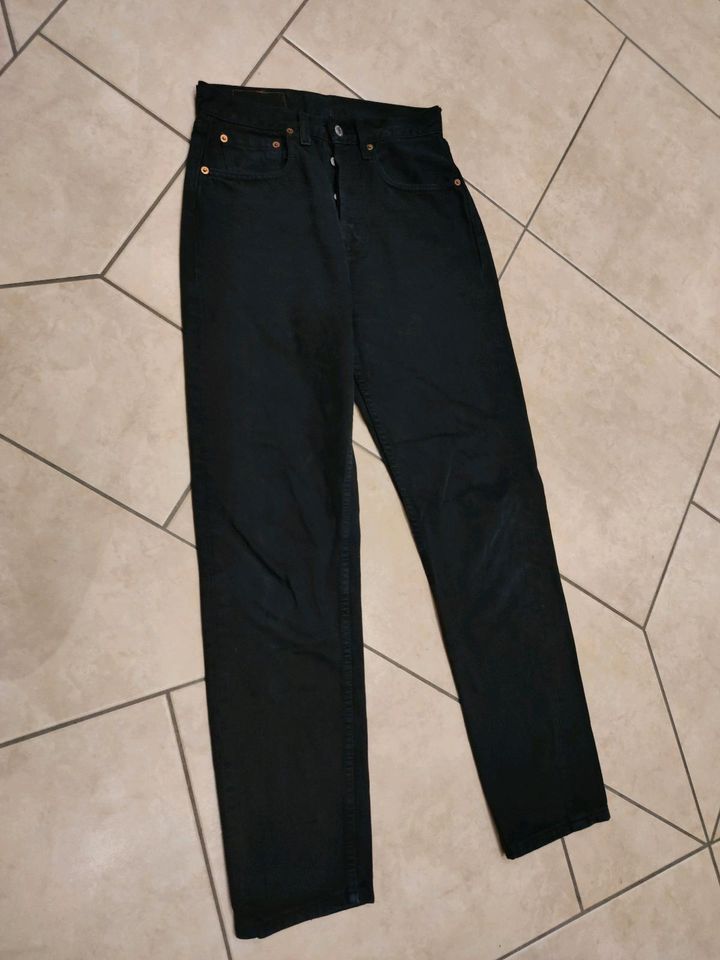 Levis Jeans schwarz 29/32 in Fulda