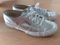 *Trendy Sneaker* Superga Gr. 40 in silber Hessen - Offenbach Vorschau
