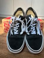 Schwarz Weiße Vans Thüringen - Gotha Vorschau