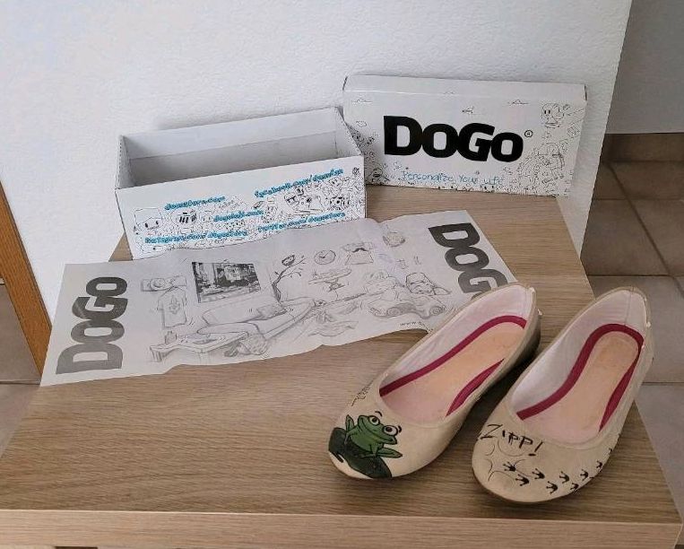 Dogo Shoes Frosch Ballerinas neu mit Originalkarton in Kall