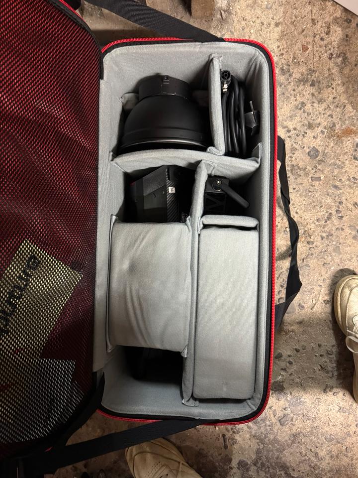 Aputure Light Storm 300x – LED Videoleuchte mit Zubehör & Tasche in Köln