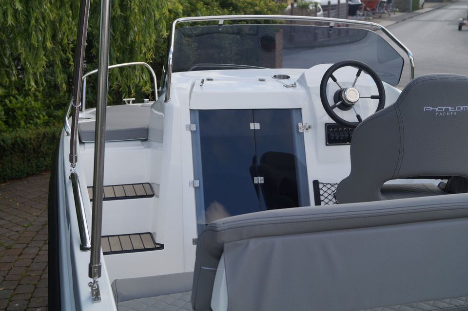 Motorboot Phantom Yachts 535 Cabin inkl. Trailer *30% Rabatt* in Bodman-Ludwigshafen