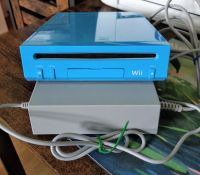 Wii Konsole (RVL 101), Blau + Tasche , sehr gut, 2x Pinball Games Berlin - Hellersdorf Vorschau