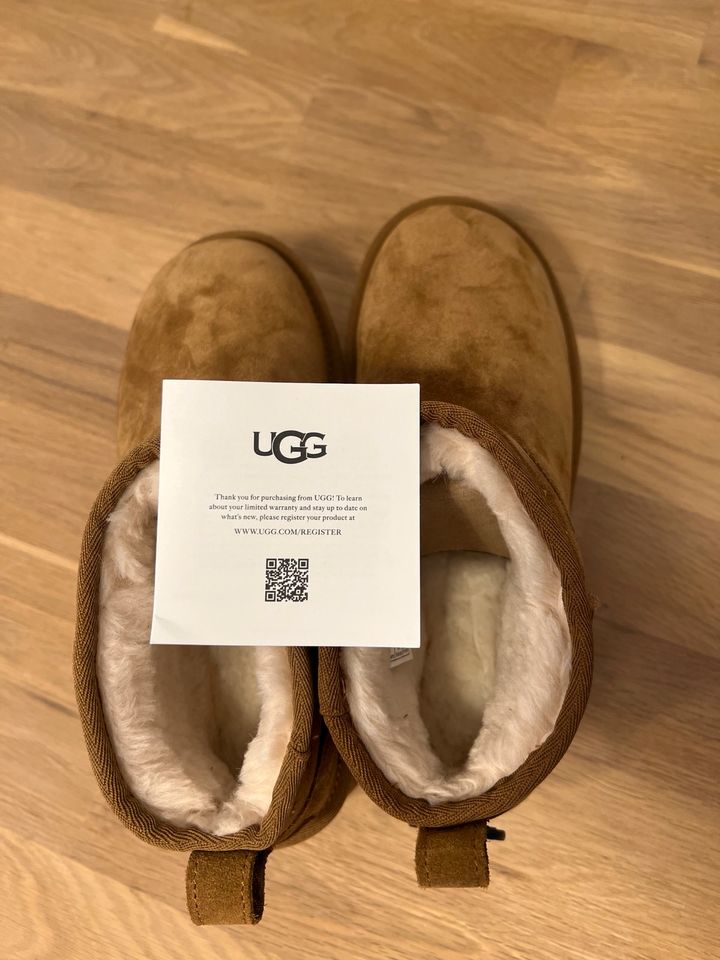 UGG Plateau-Boots CLASSIC ULTRA MINI PLATFORM in Köln