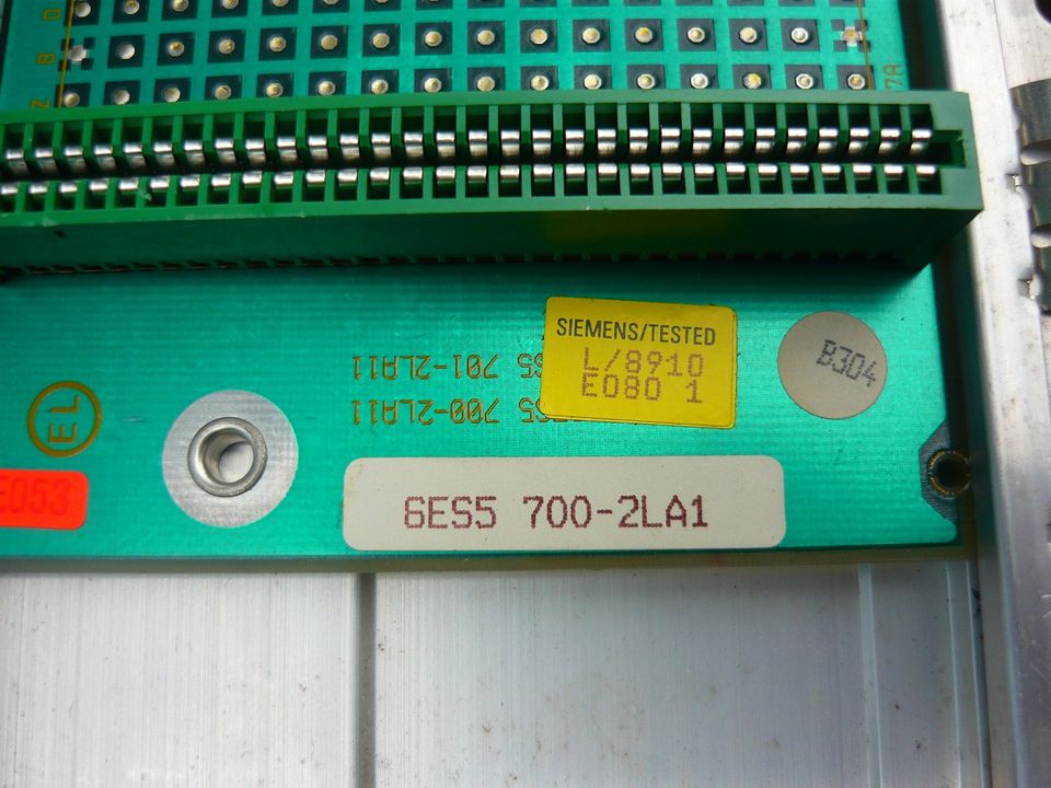 Siemens S5 6ES5700-2LA12 Subrack CR2 , Guter Zustand - siehe Bild in Waldstetten