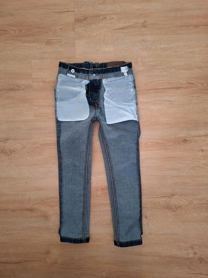 Ohne Gebrauchspuren! Mega Stylische Marken Jungen Hose Jeanshose in Regensburg