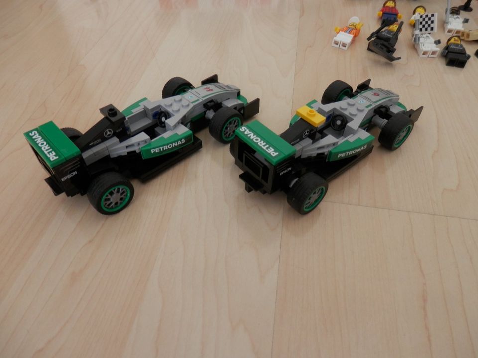 Lego Speed Champions 75883 MERCEDES AMG PETRONAS Formula One Team in Paderborn