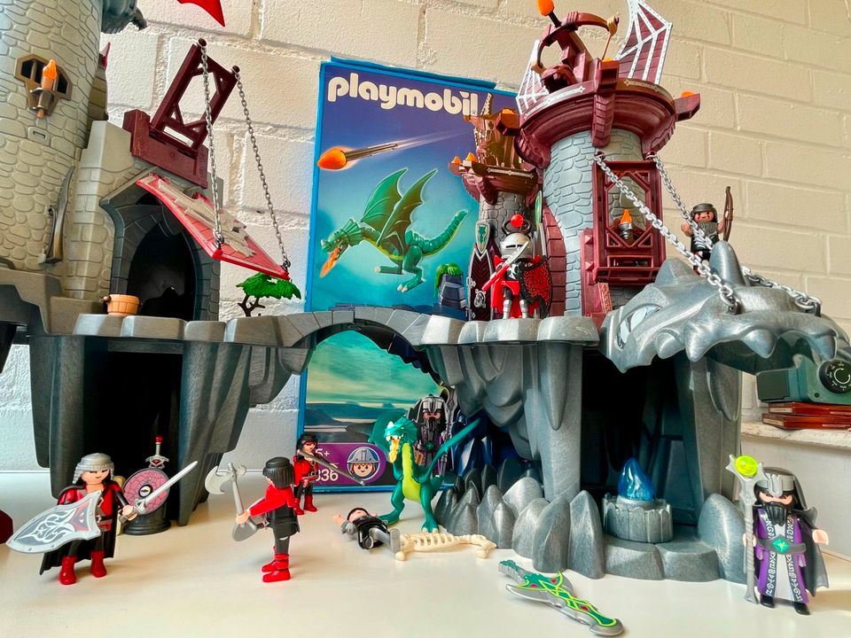 Playmobil 4835 Große Drachenburg, Drache (4838) und Turm in Hamburg