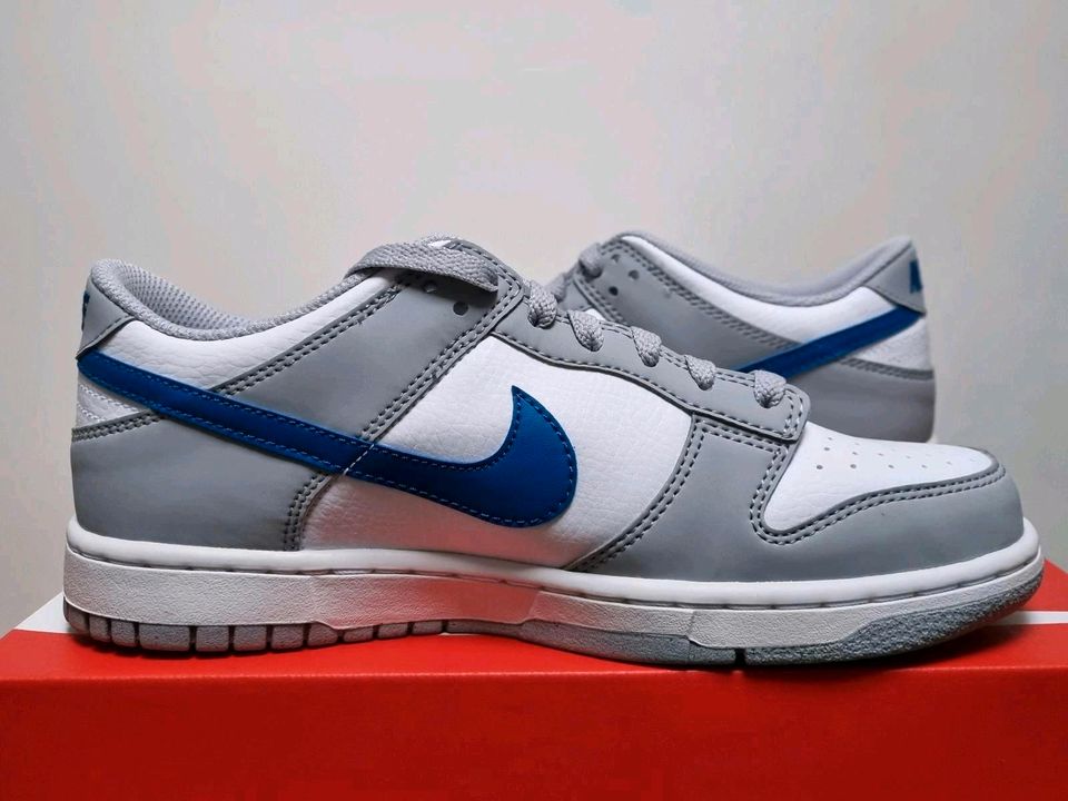 Nike Dunk Low "Grey/Royal Blue" in EU 39/ US 6.5Y in Wetzlar