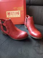 Mustang Schuhe Stiefeletten neu rot Größe 38 mit Karton und Etike Nordrhein-Westfalen - Heinsberg Vorschau