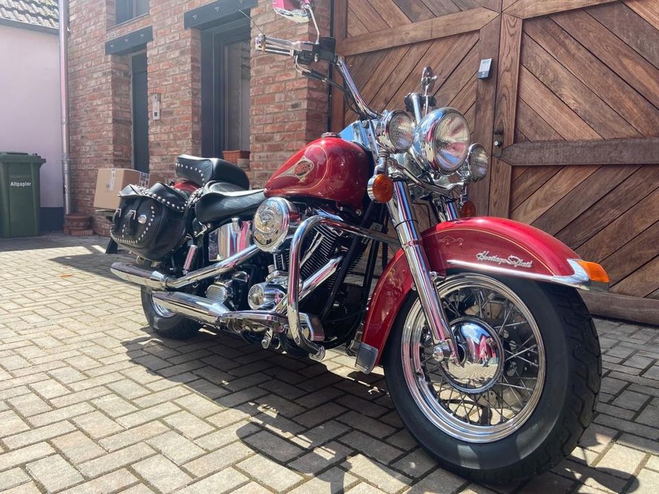 Harley HERITAGE SOFTAIL CLASSIC EVO in Maintal