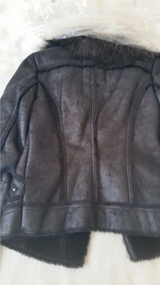 Guess, Kunstlederjacke/Lammfellimitat schwarz Gr.XS,gefüttert in Hannover