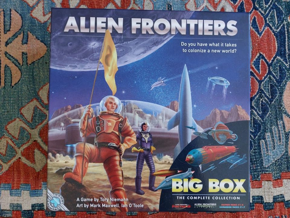 Alien Frontiers Basisspiel in Big Box in Berlin