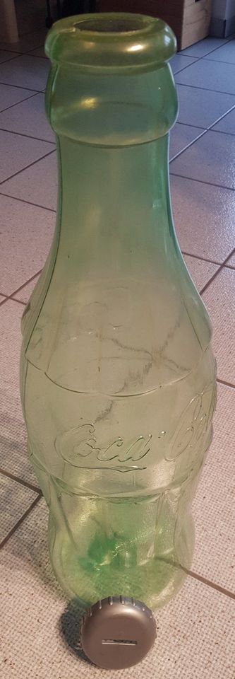 Große COCA COLA - Flasche aus Plexiglas, als Deko und Sparbüchse in Ehningen