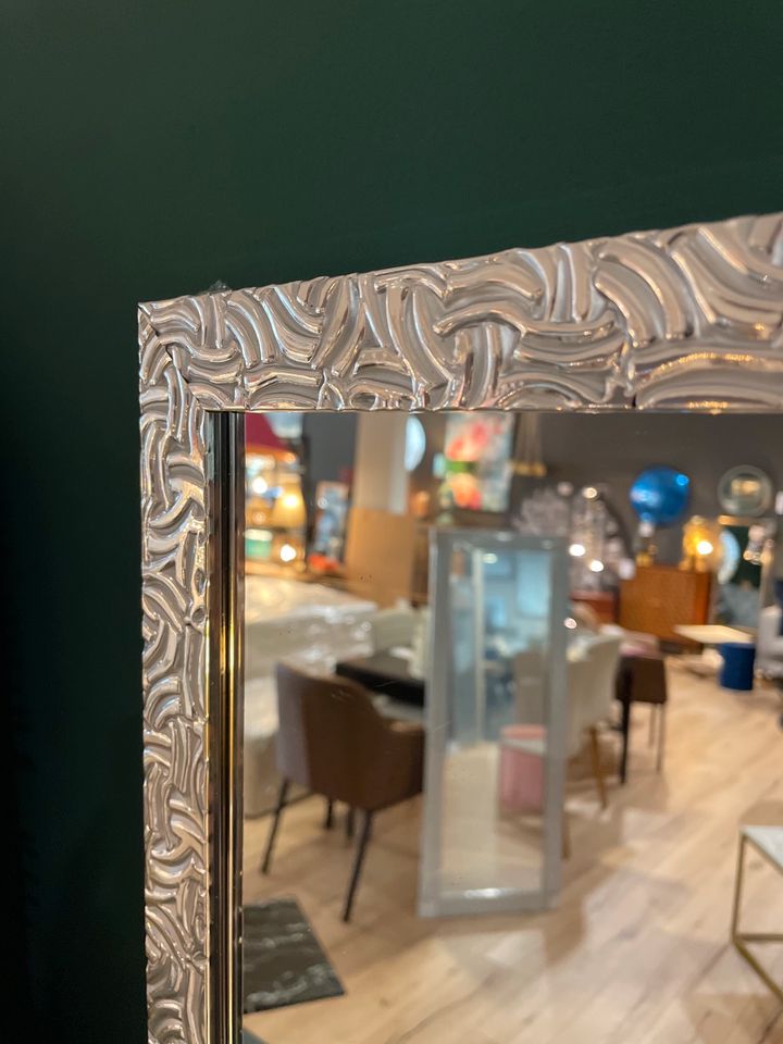 Spiegel Silber im modernen Design 165x65cm Ornamente in Wesel