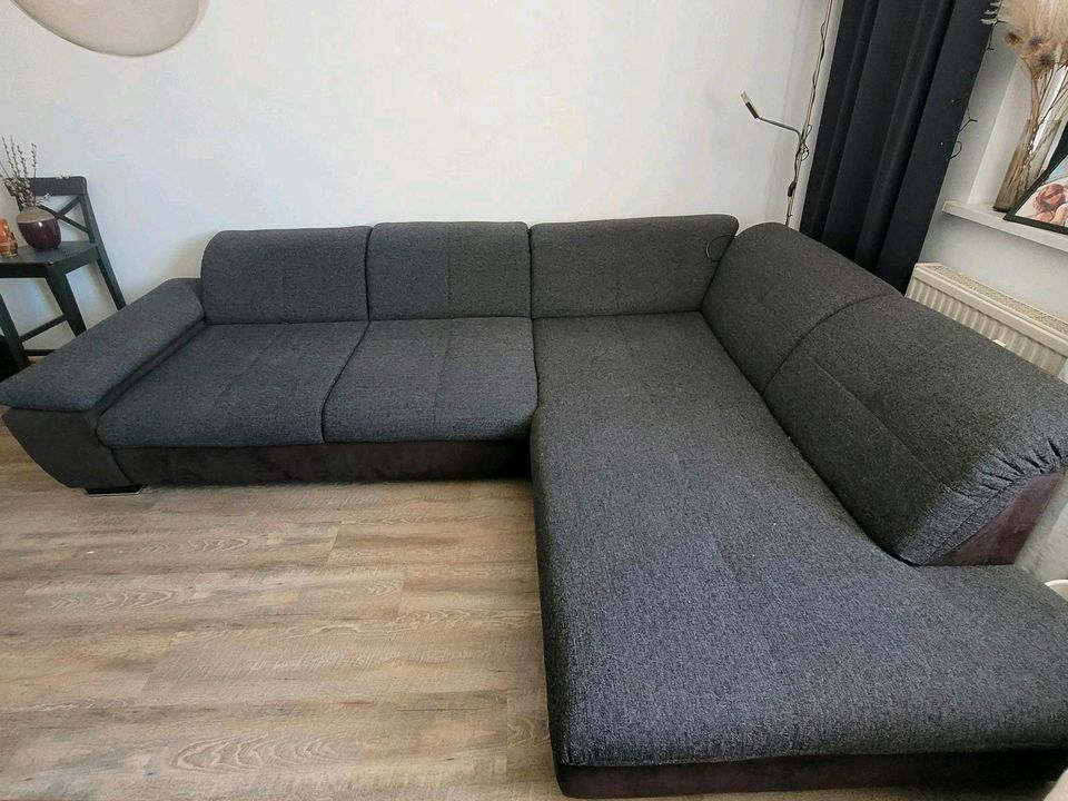 Couch/ Wohnlandschaft zu verkaufen in Neubrandenburg