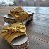 Bullboxer Schuhe Sandalen Gr. 40 Leder gelb Schleife  wie neu! Brandenburg - Königs Wusterhausen Vorschau