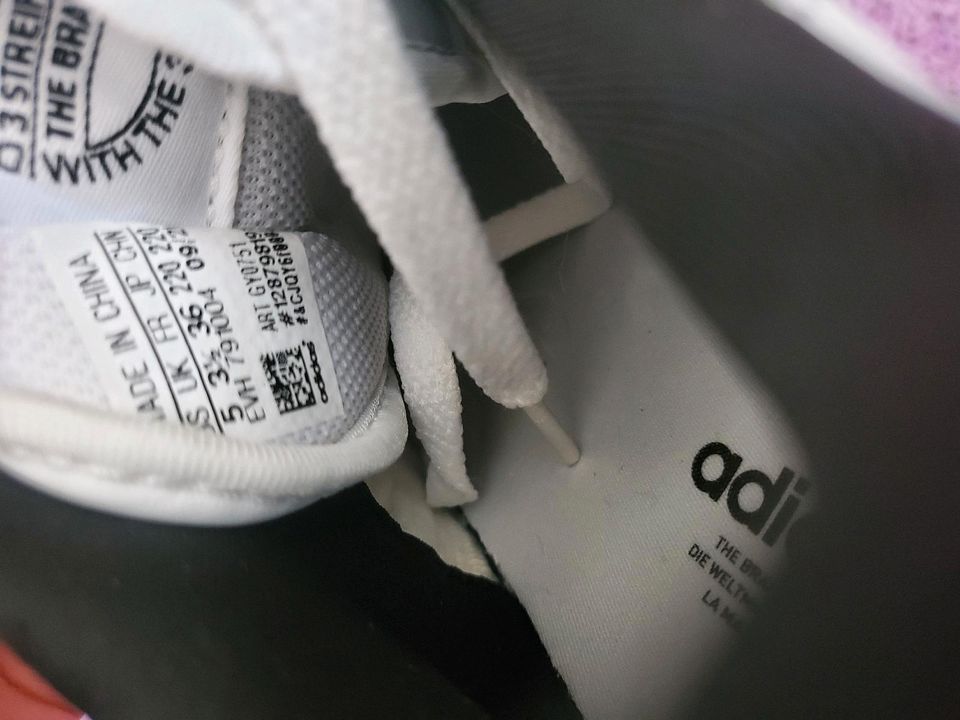 adidas Originals- Forum Low  Sneaker in Weiß und Schwarz  Neu in Köln