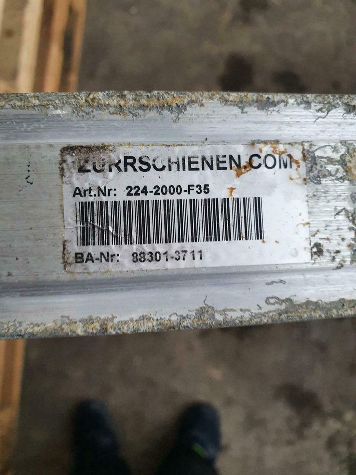 Conacord Zurrschiene hochwertigem Aluminium 1 m kostet 20€ in Köln