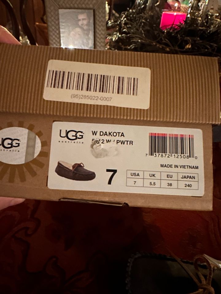 Ugg Dakota Hausschuhe Pantoffel Slipper in Essen