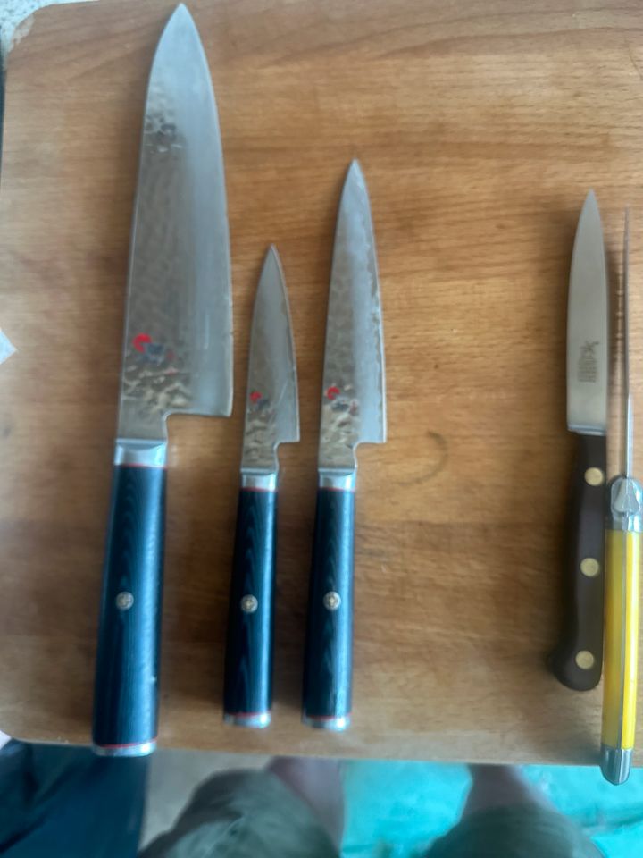 Messer hochwertig  Plus  Stahl und Messertasche in Berlin