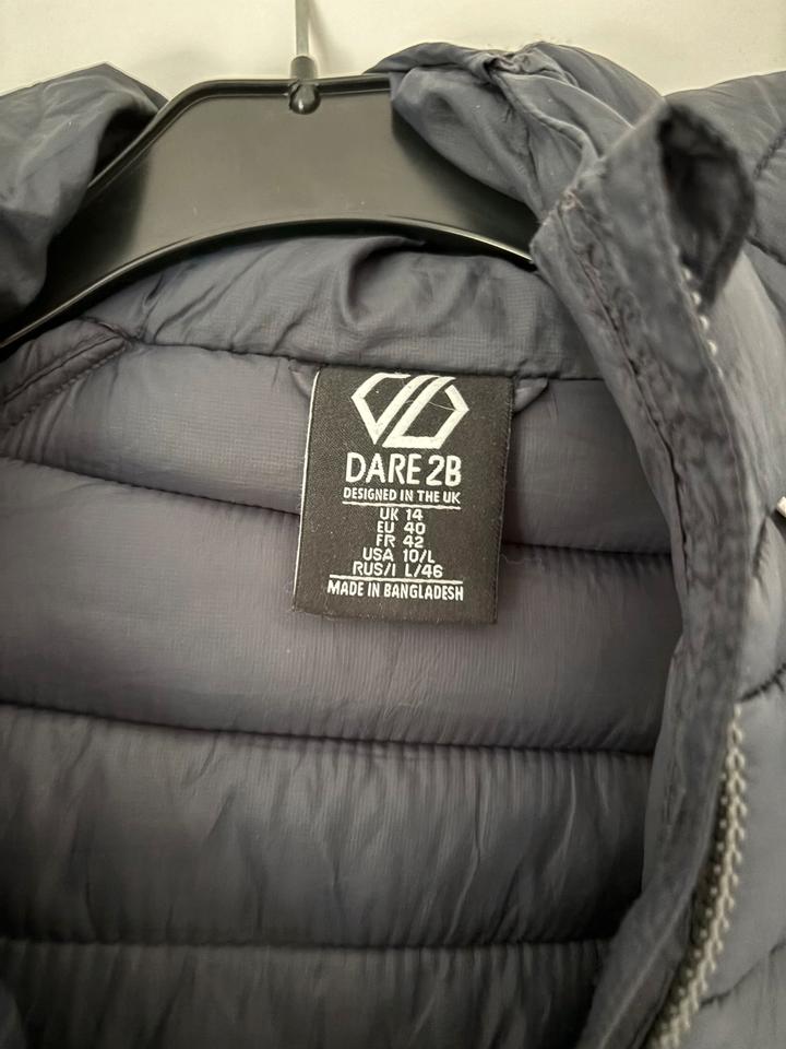 Dare2b Steppjacke Jacke gesteppt dunkelblau 40 sehr leicht in Seevetal