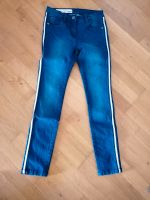 Pepperts Mädchen Hose Jeans Skinny Fit blau Gr. 146 Galonstreife Sachsen-Anhalt - Loitsche-Heinrichsberg Vorschau