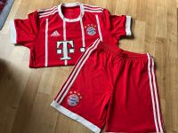 Trikot Set mit Hose  Adidas Bayern München Gr. S Sachsen - Radebeul Vorschau