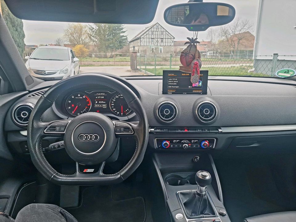 Audi A3 1.8 TFSI 3xS-line Standheizung neuer TÜV in Kölleda