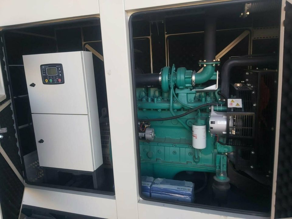 Notstromaggregat 100kVA 80kW Stromaggregat Stromerzeuger Neu in Hamburg