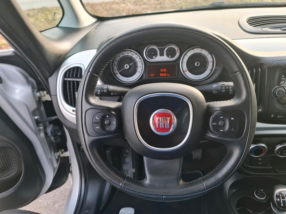 Fiat 500L Wenig KM mit TÜV und frischem Kundendienst in Schwaig