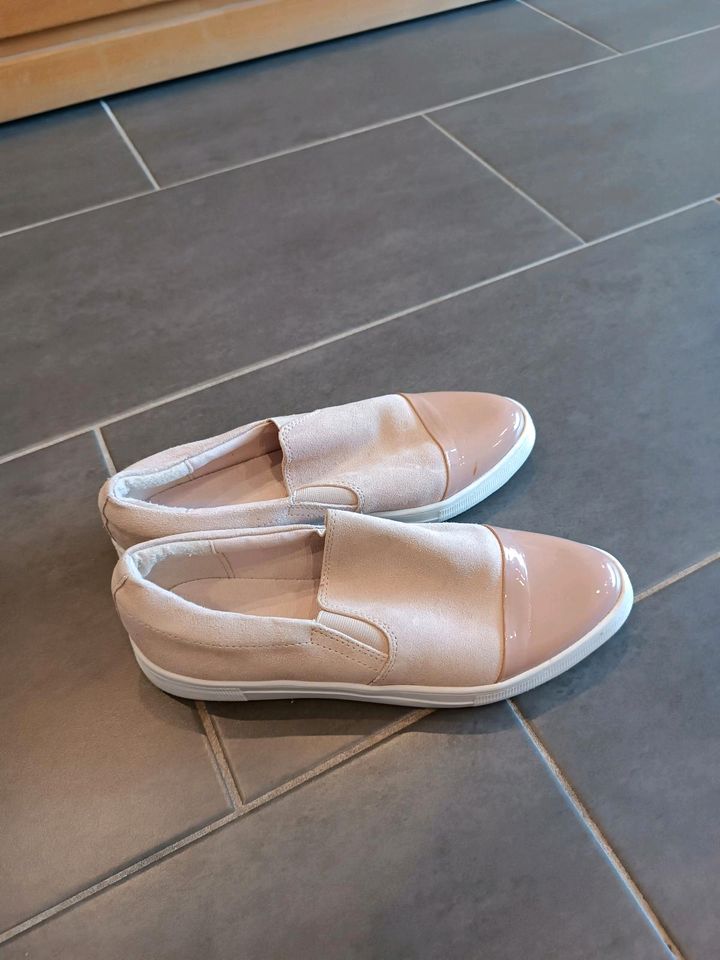 Ellos Slipper Lackschuhe 39 39,5 rosa neuwertig in Eisenach