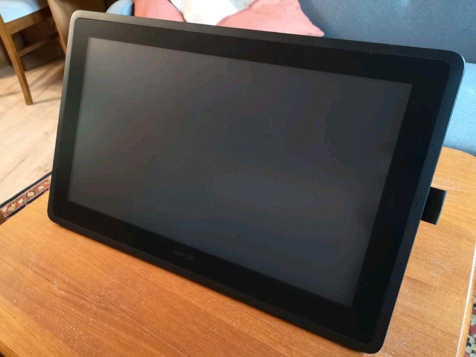 Wacom Cintiq 22 Grafiktablett in Schülldorf