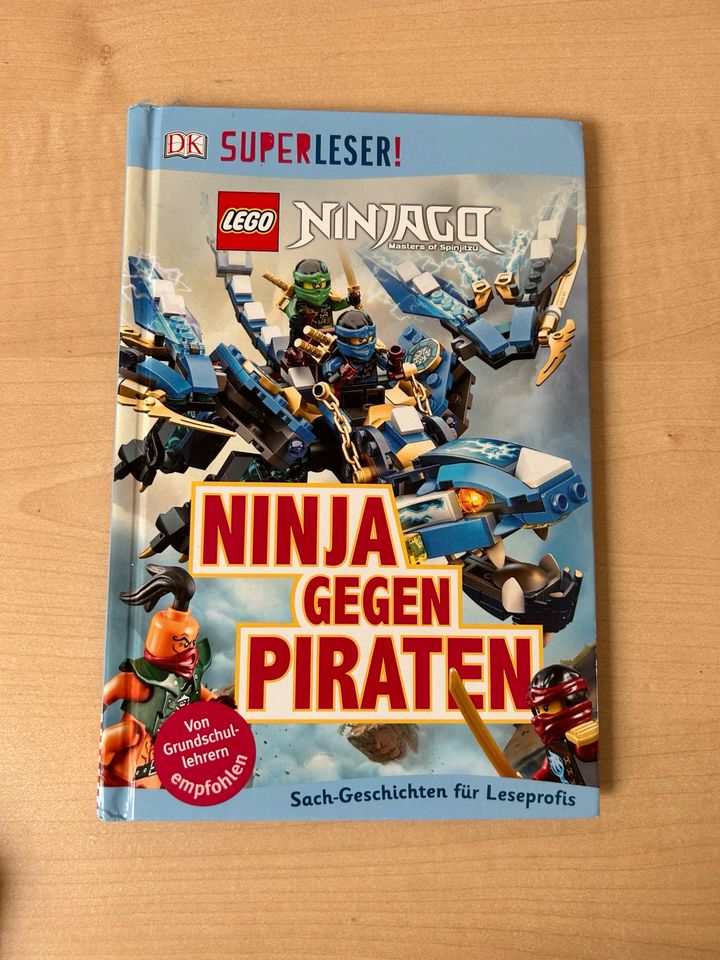Lego Ninjago Buch Superleser Erstlesebuch Ninja gegen Piraten in Schenefeld