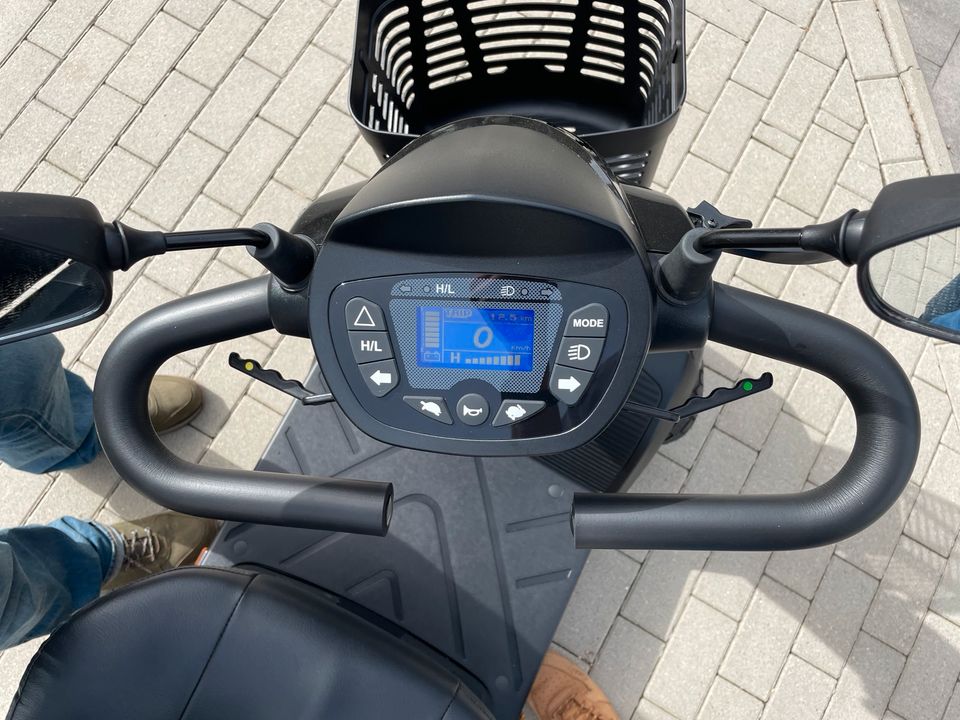 Rentnerscooter E-Mobil in Cuxhaven
