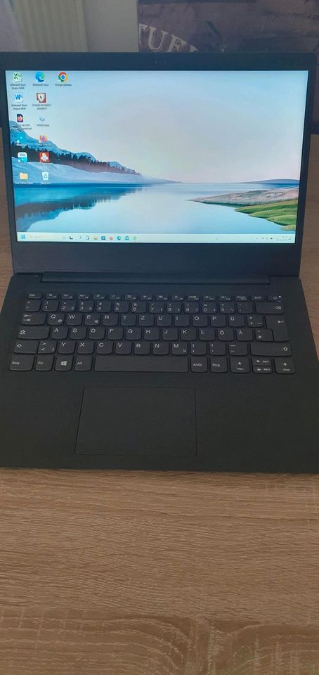 Lenovo Laptop 14" Full -HD 6725 in Werne