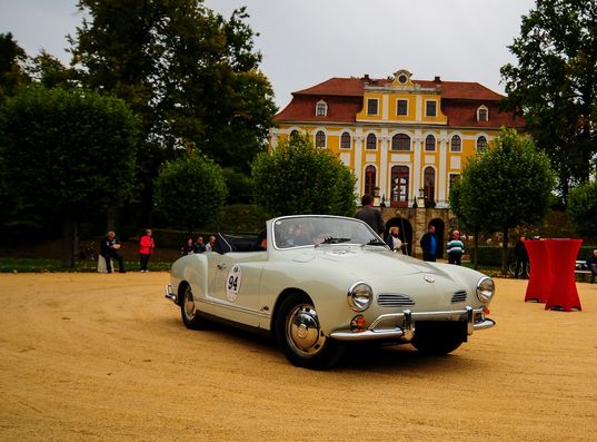 Karmann Ghia Cabrio Oldtimer & Hochzeitsauto mieten in Leipzig! in Leipzig